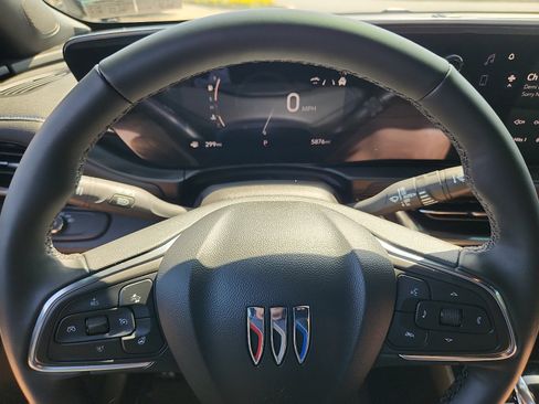 Used 2026 Buick Envista Sport Touring w/ Convenience I Package FWD image 19