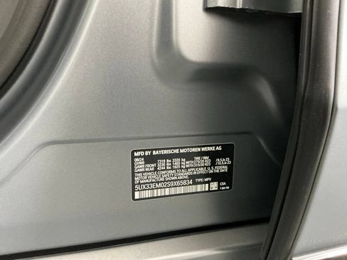 Certified 2025 BMW X7 M60i w/ Executive Package AWD/4WD image 39