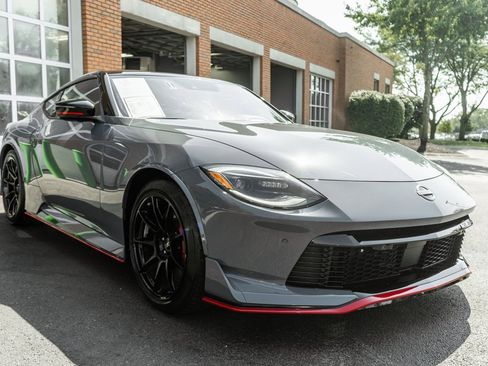 Used 2024 Nissan Z NISMO w/ Floor Mat Package image 6