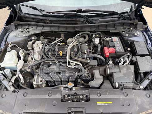 Used 2024 Nissan Altima 2.5 SR FWD image 7