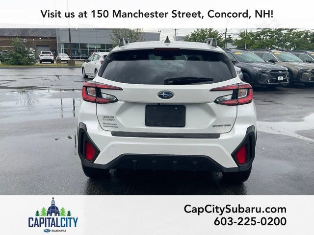 Used 2024 Subaru Crosstrek 2.0i Premium AWD/4WD image 5