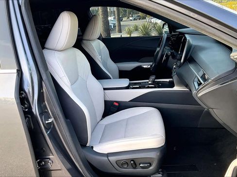 Used 2024 Lexus RX 350 Premium image 8