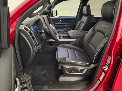 New 2026 RAM 1500 Laramie AWD/4WD image 12