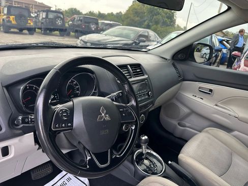 Used 2017 Mitsubishi Outlander Sport ES image 13