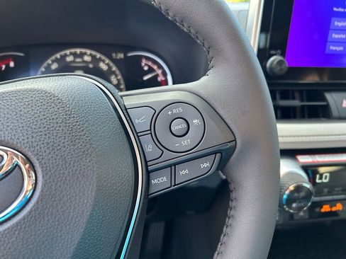 Used 2025 Toyota RAV4 XLE image 26