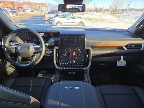 New 2026 GMC Yukon XL Denali image 3