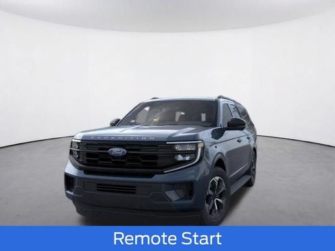 Used 2026 Ford Expedition Max Active AWD/4WD image 3