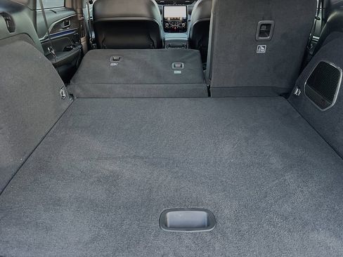 New 2024 Jeep Grand Cherokee Overland w/ Luxury Tech Group IV image 13