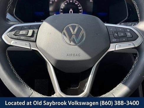 Certified 2023 Volkswagen Taos SE w/ Panoramic Sunroof Package AWD/4WD image 37