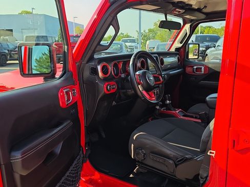 Used 2021 Jeep Wrangler Unlimited Sahara AWD/4WD image 10