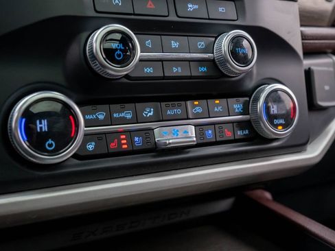 Used 2024 Ford Expedition Max Limited image 28