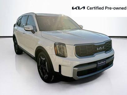 Used 2023 Kia Telluride S w/ S Sunroof Package