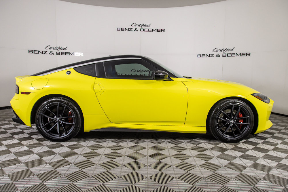 Used 2024 Nissan Z Performance w/ Floor Mat Package RWD image 3
