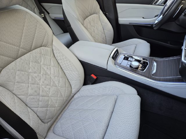 Used 2025 BMW X5 xDrive40i w/ Executive Package AWD/4WD image 10