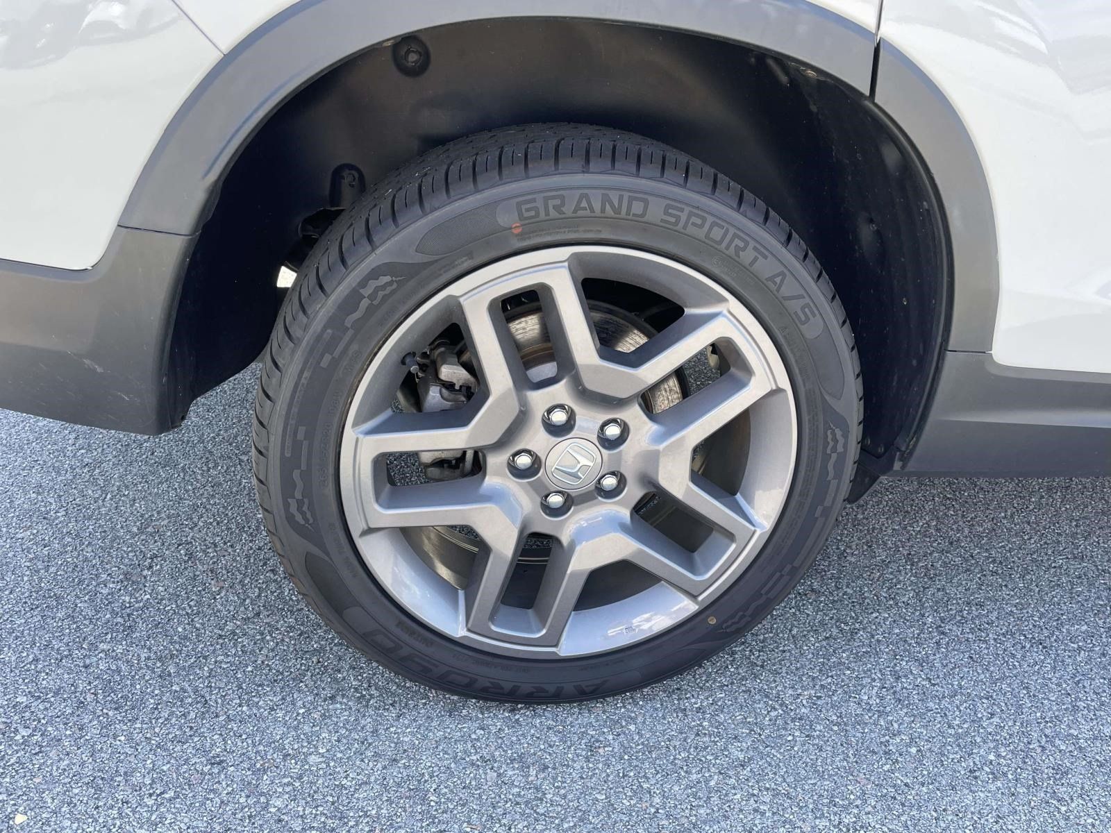 Used 2023 Honda Passport EX-L image 7