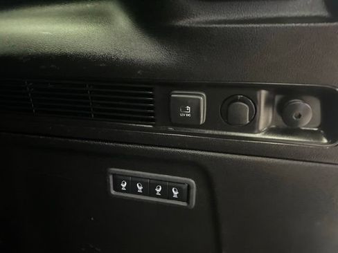Used 2023 Jeep Wagoneer L Series II AWD/4WD image 8