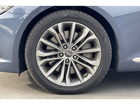 Used 2015 Hyundai Genesis 3.8 w/ Option Group 03 image 11