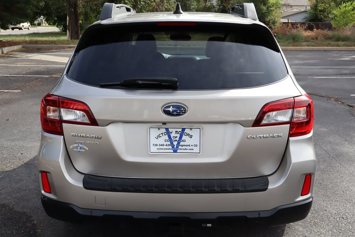 Used 2016 Subaru Outback 2.5i Limited AWD/4WD image 6