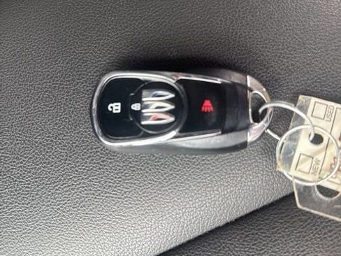 Used 2024 Buick Envista Sport Touring FWD image 28