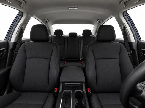Used 2025 Honda Accord SE image 5