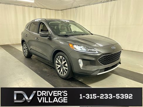 Used 2020 Ford Escape Titanium image 1