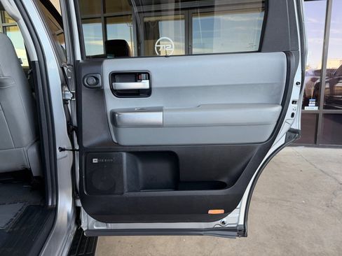 Used 2018 Toyota Sequoia Limited w/ Safety & Convenience Package AWD/4WD image 38