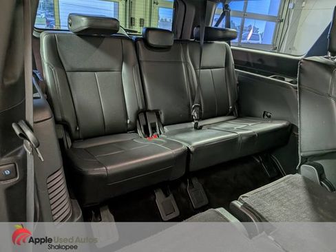 Used 2018 Ford Expedition Max XLT w/ Equipment Group 202A AWD/4WD image 36