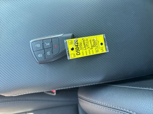 Used 2026 Chevrolet Equinox LT w/ Convenience Package II AWD/4WD image 33