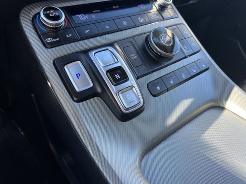 Used 2024 Hyundai Palisade SEL image 22