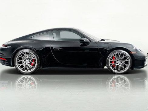 Used 2024 Porsche 911 Carrera 4S AWD/4WD image 5