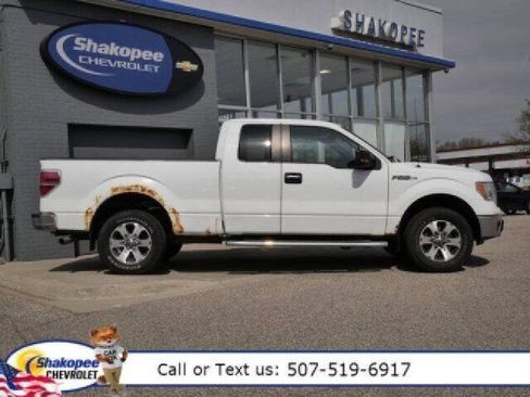 Used 2011 Ford F150 XLT w/ XLT Chrome Pkg image 2