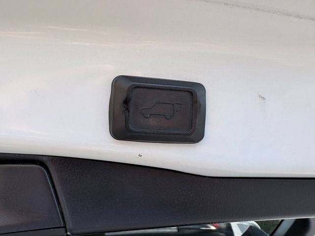 Used 2019 Toyota RAV4 XLE w/ Convenience Package AWD/4WD image 27