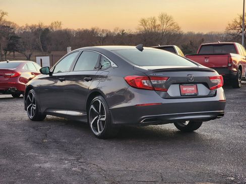 Used 2018 Honda Accord Sport image 5