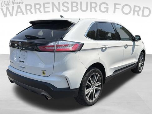 Used 2022 Ford Edge Titanium AWD/4WD image 7