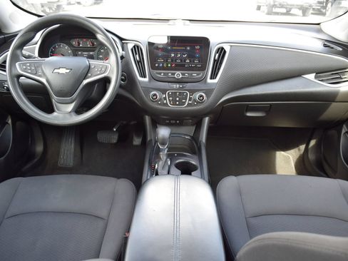 Used 2023 Chevrolet Malibu LT FWD image 5
