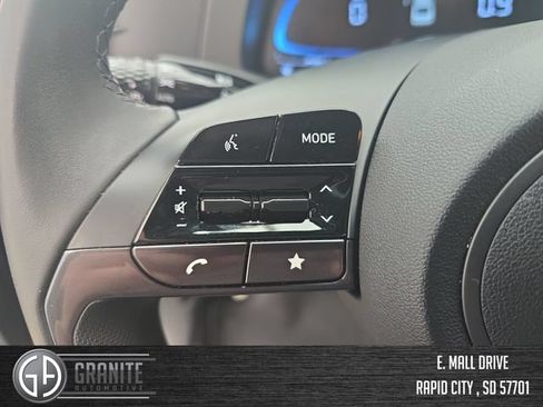 Used 2025 Hyundai Elantra Sport w/ Cargo Package FWD image 32