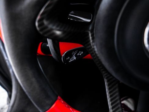 Used 2016 McLaren 570S Coupe image 21