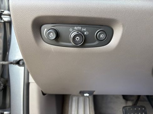 Used 2019 Chevrolet Traverse Premier w/ LPO, Floor Liner Package AWD/4WD image 27