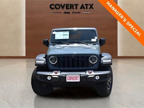 New 2025 Jeep Wrangler Rubicon w/ Technology Group image 8