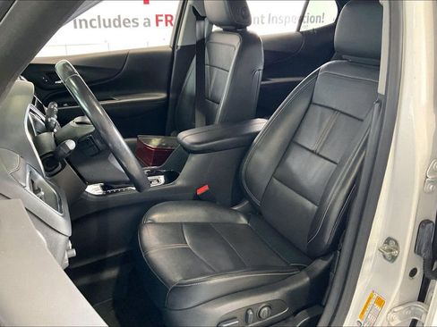 Used 2022 Chevrolet Equinox Premier FWD image 3