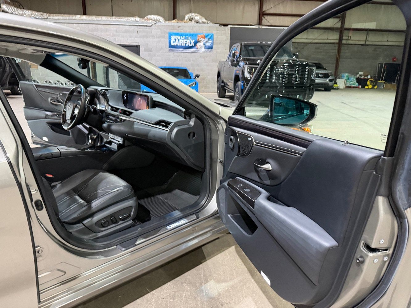 Used 2019 Lexus ES 350 w/ Accessory Package FWD image 25