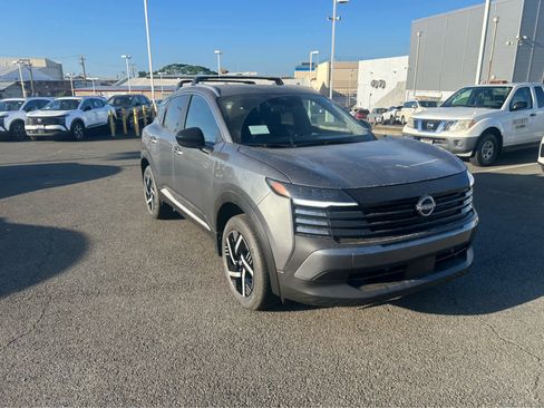 New 2026 Nissan Kicks SV w/ Cold Weather Package image 2