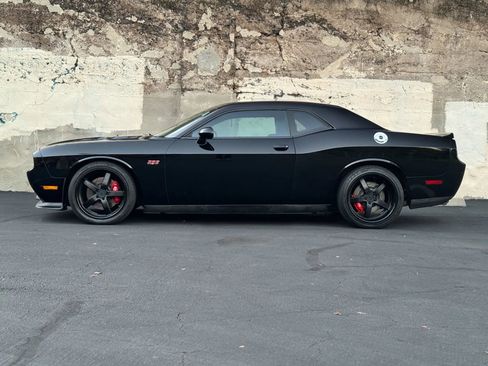 Used 2013 Dodge Challenger SRT8 w/ Harman Kardon Audio Group image 8