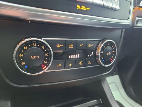 Used 2016 Mercedes-Benz GL 320 GL 350 BlueTEC 4MATIC Sport Ut w/ Premium I Package image 35