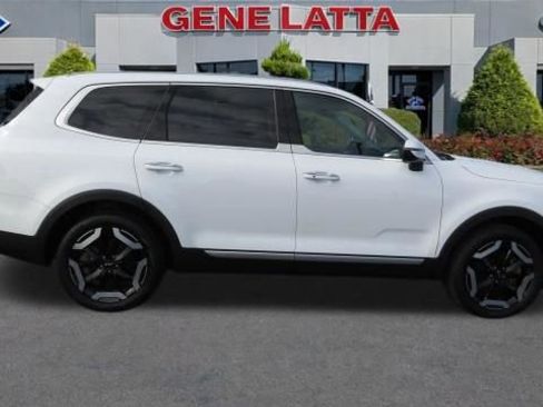 Used 2024 Kia Telluride S w/ S Sunroof Package image 9