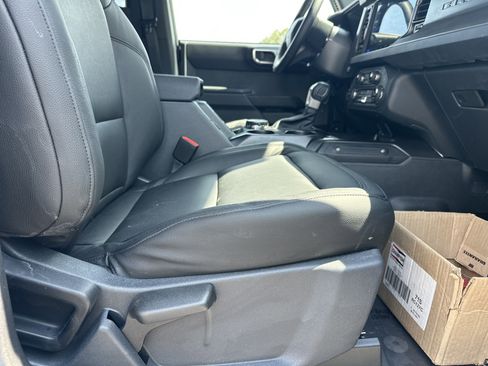 Used 2025 Ford Bronco Big Bend image 14