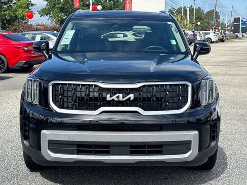 Certified 2024 Kia Telluride EX w/ EX Captain's Chair Package FWD image 8