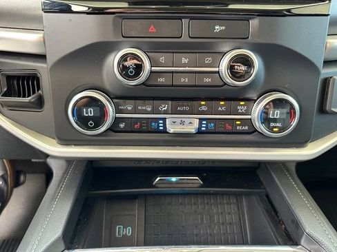 Used 2023 Ford Expedition Max XLT AWD/4WD image 15