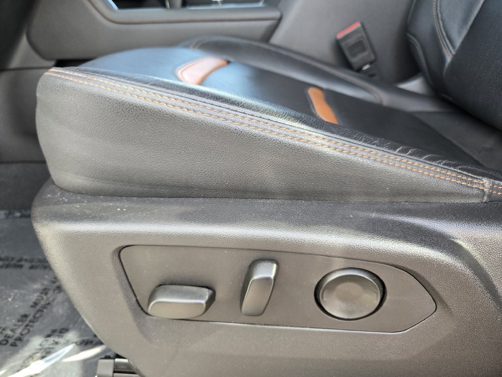 Used 2024 GMC Sierra 1500 AT4 w/ Technology Package AWD/4WD image 24