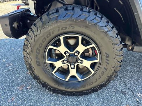 Used 2019 Jeep Wrangler Unlimited Rubicon w/ Steel Bumper Group image 7